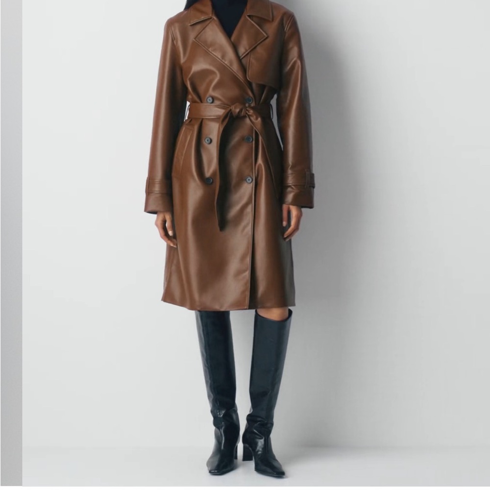 Babaton Tabloid Trench Coat - Picture 3 of 8
